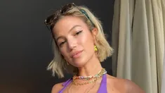 Desde un yate, la influencer compartió postales de su día en alta mar junto a sus amigos y mascota. Desde un yate, la influencer compartió postales de su día en alta mar junto a sus amigos y mascota.