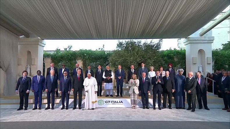 Javier Milei en la cumbre del G7.