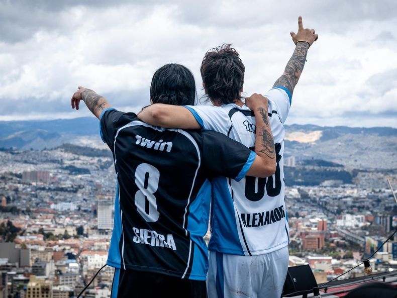 El encuentro reunió a seis reconocidos creadores de contenido de fútbol.