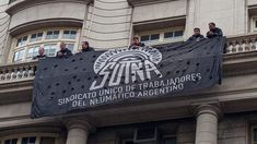 Trabajadores del neumático acordaron una suba salarial del 185,84%. Trabajadores del neumático acordaron una suba salarial del 185,84%.