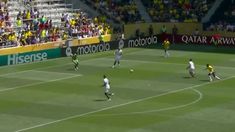 El arquero le dio un pase al jugador de Borussia Dortmund, que definió solo frente al arco. El arquero le dio un pase al jugador de Borussia Dortmund, que definió solo frente al arco.