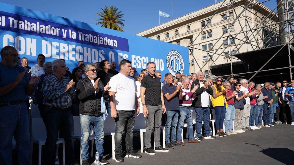 La CGT anticipa la escalada de la conflictividad y desde el FreSU reclaman un paro general