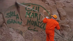 La Justicia actuó de oficio contra los turistas bonaerenses luego de que se volviera viral su vandalización en Mendoza. La Justicia actuó de oficio contra los turistas bonaerenses luego de que se volviera viral su vandalización en Mendoza.