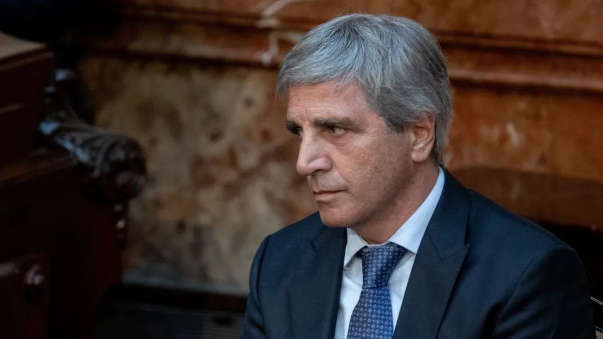La Justicia ordenó a Luis Caputo informar sobre el acuerdo con el FMI