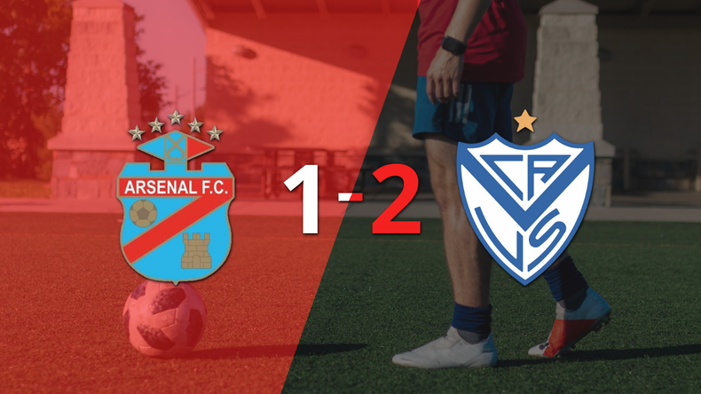 Vélez venció 2-1 a Arsenal y clasificó a Octavos de Final