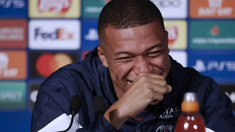 Mbappé se rio de una propuesta para combatir la crisis climática y recibió el repudio en las redes. Mbappé se rio de una propuesta para combatir la crisis climática y recibió el repudio en las redes.