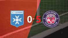 Toulouse venció con contundencia a Auxerre