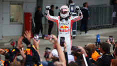 Max Verstappen y su cuarta conquista consecutiva del Gran Premio de Japón de Fórmula 1. Max Verstappen y su cuarta conquista consecutiva del Gran Premio de Japón de Fórmula 1.