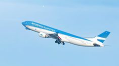 El nuevo incentivo fue presentado por Fernanda Raverta, directora ejecutiva de Anses, y Pablo Ceriani, presidente de Aerolíneas Argentinas. El nuevo incentivo fue presentado por Fernanda Raverta, directora ejecutiva de Anses, y Pablo Ceriani, presidente de Aerolíneas Argentinas.