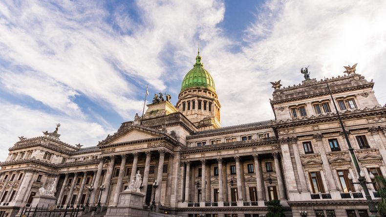 El Frente de Todos presentó un proyecto para que no prescriban los delitos sexuales contra menores.