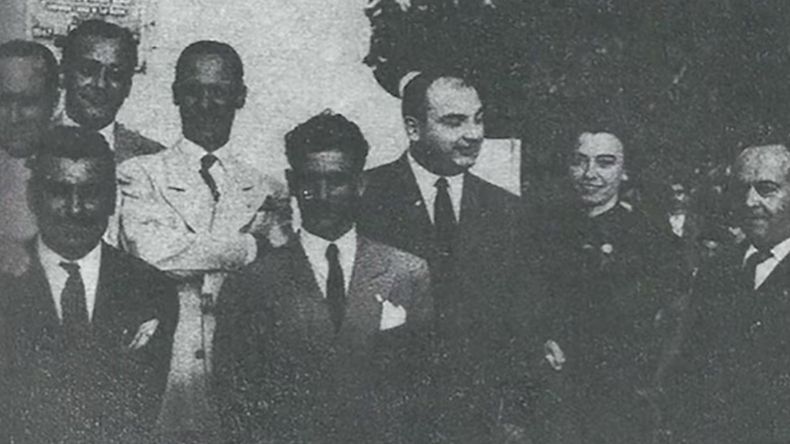 Mary Terán junto a Juan Manuel Fangio, Delfo Cabrera, Reinaldo Gorno, Óscar Gálvez Leopoldo Carrera, José Froilán y Vito Dumas en Chile.