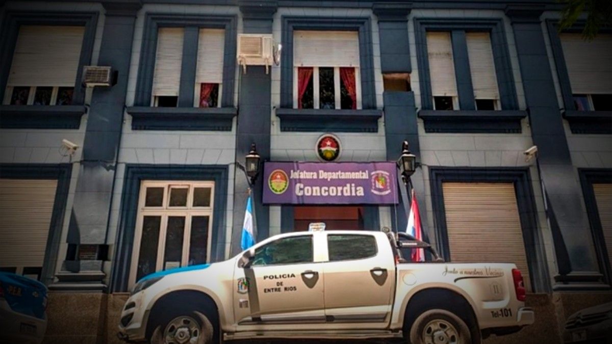 Violencia escolar: una adolescente llevó un cuchillo a la escuela y un compañero logró desarmarla pero terminó herido