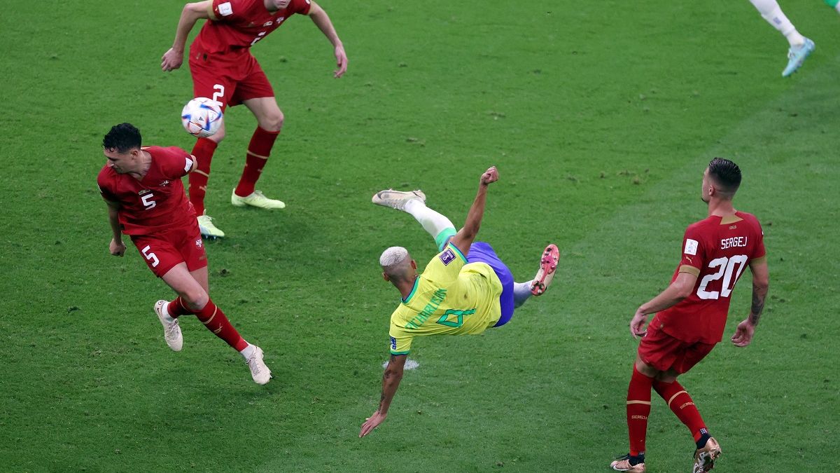 Video: la espectacular tijera de Richarlison para el 2-0 de Brasil sobre  Serbia