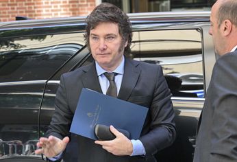 C5N | JAVIER MILEI - Museo holocausto 26 -1