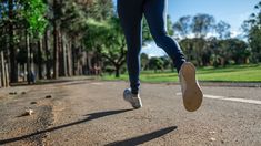 Invertir en unas zapatillas especiales para running es clave para el rendimiento.