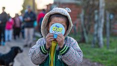 Los descalzos de Corrientes acompañan la campaña de Martín Ascúa.