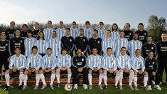 El mediocampista fue uno de los convocados por Diego Maradona a Sudáfrica 2010. El mediocampista fue uno de los convocados por Diego Maradona a Sudáfrica 2010.