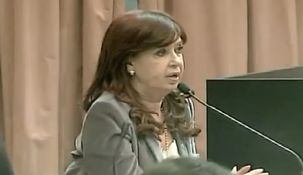 Cristina Kirchner fue condenada a seis años de prisión e inhabilitación perpetua para ejercer cargos públicos en el marco de la denominada causa Vialidad.