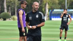 Javier Mascherano incluirá a Santiago Hezze para reemplazar a Alan Varela en la lista de la Sub 23 Javier Mascherano incluirá a Santiago Hezze para reemplazar a Alan Varela en la lista de la Sub 23