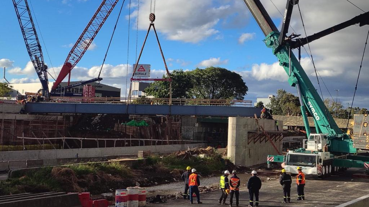 Atención conductores: abrieron la autopista Dellepiane en ambos sentidos
