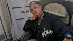 Jugaron con mi esfuerzo, con mi tiempo, con la ilusión de un pibe que apostó todo a un sueño y logró llegar, afirmó L-Gante. Jugaron con mi esfuerzo, con mi tiempo, con la ilusión de un pibe que apostó todo a un sueño y logró llegar, afirmó L-Gante.