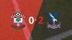 eberechi eze anota doblete en la victoria por 2 a 0 de crystal palace sobre southampton