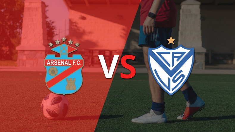 Vélez venció 2-1 a Arsenal y clasificó a Octavos de Final