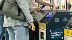 La solución del pago del subte a través de QR está disponible tanto para teléfonos con sistema operativo Android como iOS. La solución del pago del subte a través de QR está disponible tanto para teléfonos con sistema operativo Android como iOS.