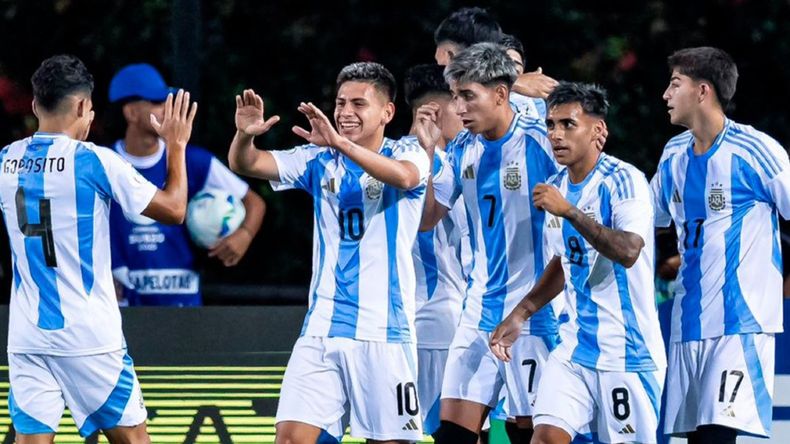 Argentina va por Uruguay.