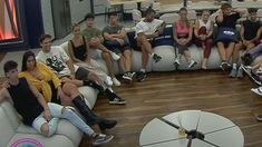 La sexta gala de nominados dejó 5 participantes en la placa del domingo. La sexta gala de nominados dejó 5 participantes en la placa del domingo.