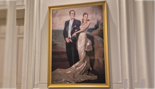 El pintor Numa Ayrinhac fue elegido por Eva Perón para retratarla a ella y a su familia. El pintor Numa Ayrinhac fue elegido por Eva Perón para retratarla a ella y a su familia.
