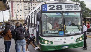 Por una interna en la UTA un sector adelantó el paro de colectivos: a qué líneas afecta.