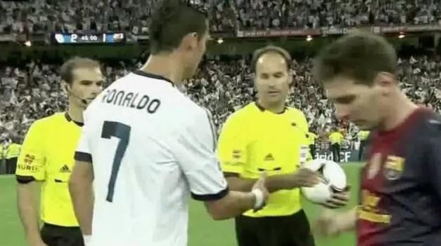CR7 y Messi no se saludaron en la Supercopa de España 2012.
