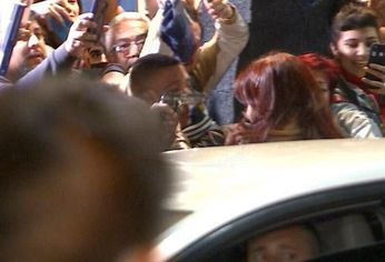 El peronismo reclamó defender la convivencia democrática.