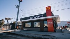 McDonalds sigue creciendo en Argentina: abre su local N°227 en Neuquén y se expande en la Patagonia