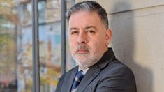 Fabián Doman es el nuevo presidente de Independiente. Fabián Doman es el nuevo presidente de Independiente.