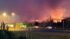 El humo cubrió la avenida Panamericana en el kilómetro 62 del ramal Campana. El humo cubrió la avenida Panamericana en el kilómetro 62 del ramal Campana.