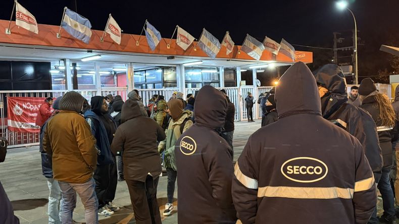 Cinco trabajadores fueron despedidos por la empresa.