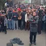 La Plaza Mitre de Mar del Plata explotó de jóvenes.