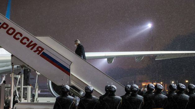 El Presidente partió rumbo a China a las 14.02 (hora argentina).