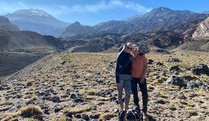Dos de sus hijas formaron parte de la expedición para rescatar la mochila de Vieiro que llevaba 40 años en el macizo. Dos de sus hijas formaron parte de la expedición para rescatar la mochila de Vieiro que llevaba 40 años en el macizo.