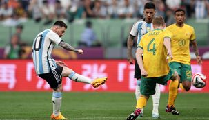 Argentina le gana a Australia por 1 a 0 con gol de Lionel Messi Argentina le gana a Australia por 1 a 0 con gol de Lionel Messi