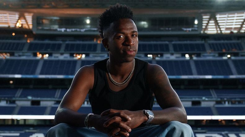 El documental de Vinicius generó mucha polémica en redes sociales.