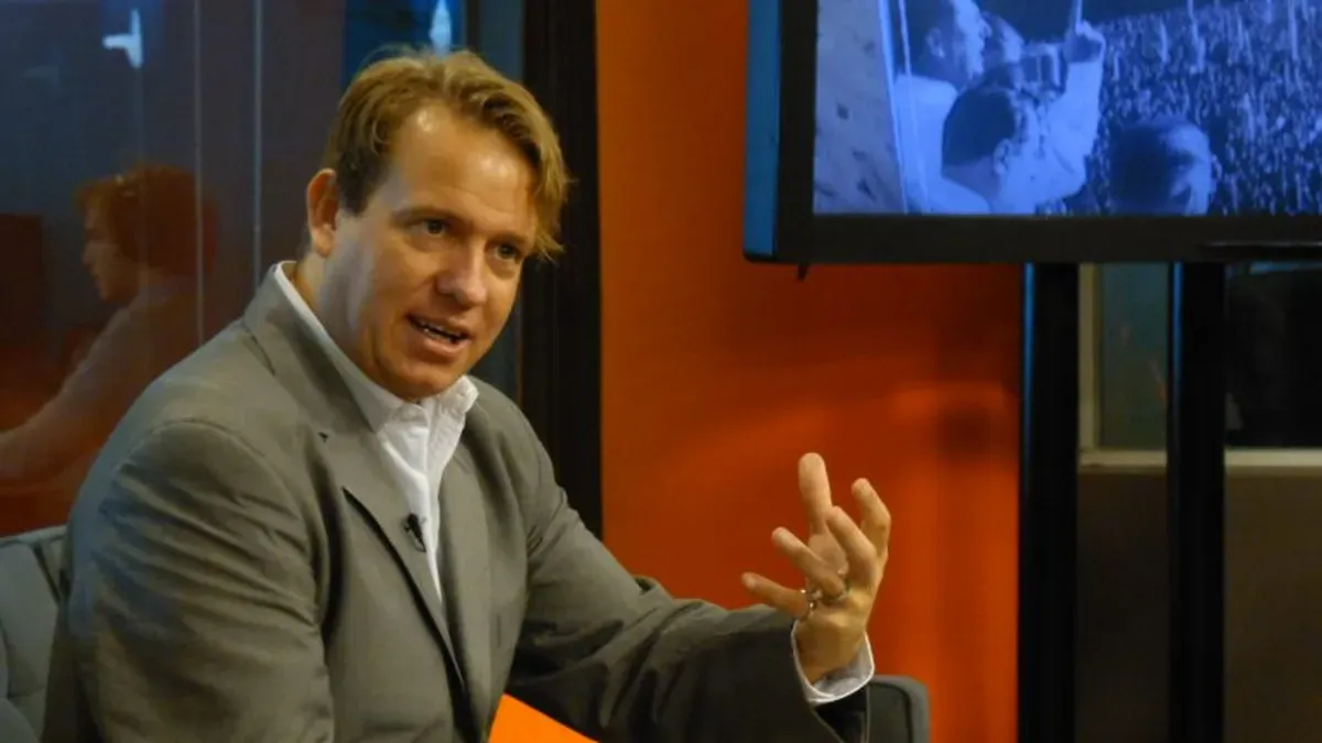 El biógrafo de Javier Milei volvió a cuestionar a Manuel Adorni: 