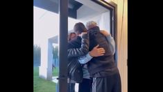 Matías Soulé les regaló a sus padres una casa en Mar del Plata, donde son oriundos Matías Soulé les regaló a sus padres una casa en Mar del Plata, donde son oriundos