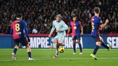 El volante de la Selección argentina ya abrió el pie derecho para el primer gol del Atlético de Madrid. El volante de la Selección argentina ya abrió el pie derecho para el primer gol del Atlético de Madrid.