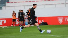 El capitán de la Selección durante el primer ensayo. El capitán de la Selección durante el primer ensayo.