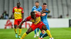 Lens se arrimó a la punta. Lens se arrimó a la punta.