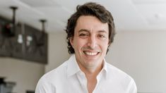 Ignacio Tillars es socio de Max Capital, denunciada por instigar una corrida cambiaria.
