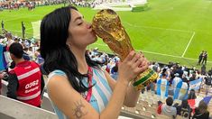 Lali cantó el himno argentino en la final del Mundial de Qatar 2022. Lali cantó el himno argentino en la final del Mundial de Qatar 2022.